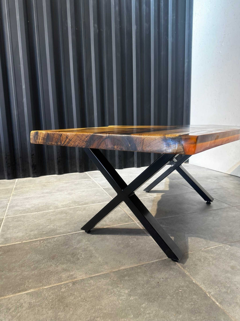 Coffee table Epoxy resin oak - 120x70 cm - orange resin
