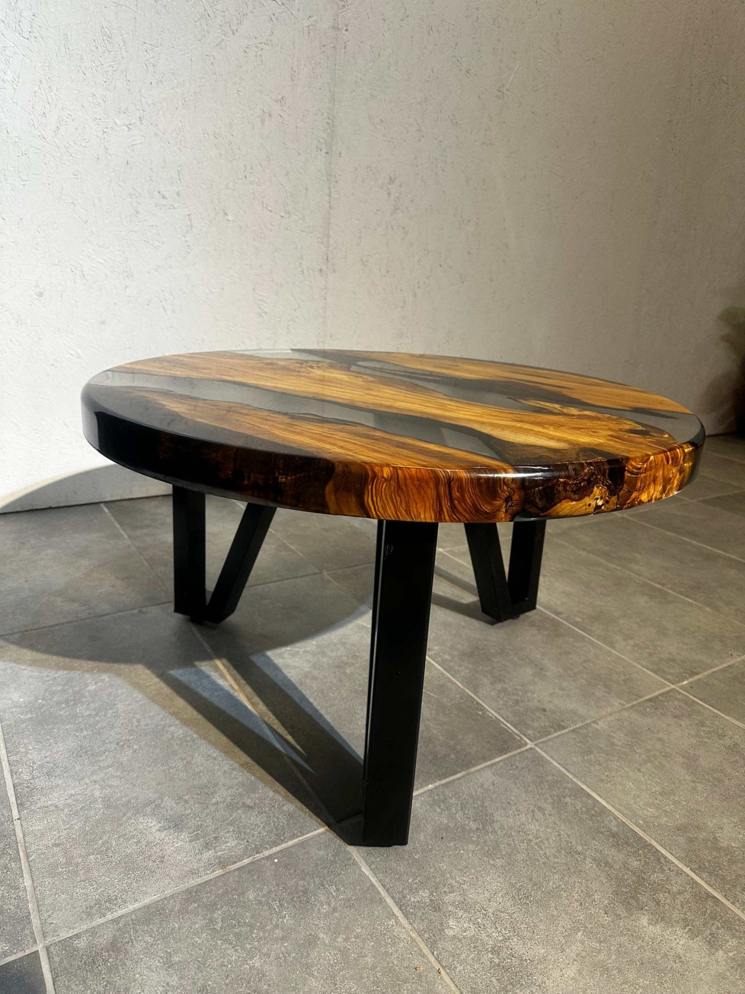 Coffee table epoxy resin olive wood around 80 cm-black-transparent