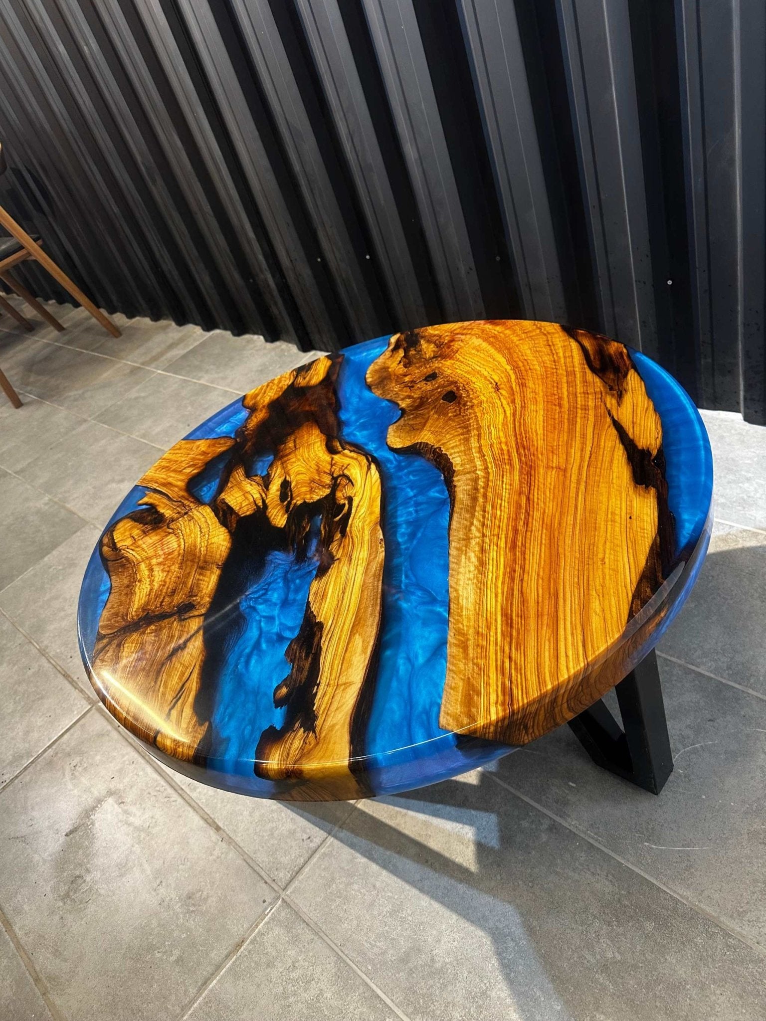 Coffee table epoxy resin olive wood around 80 cm - blue