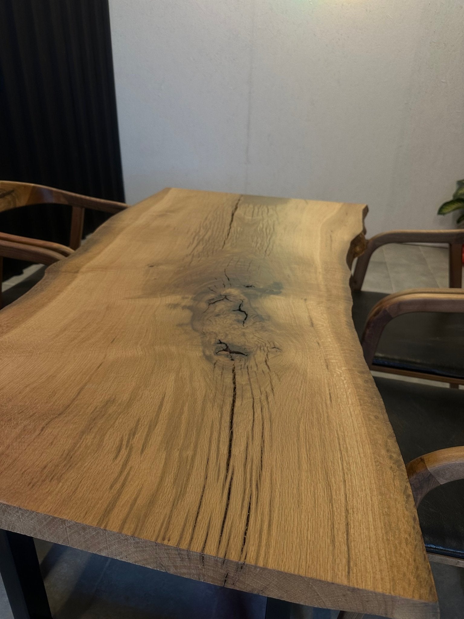 Dining table oak - solid wood table with a natural tree edge