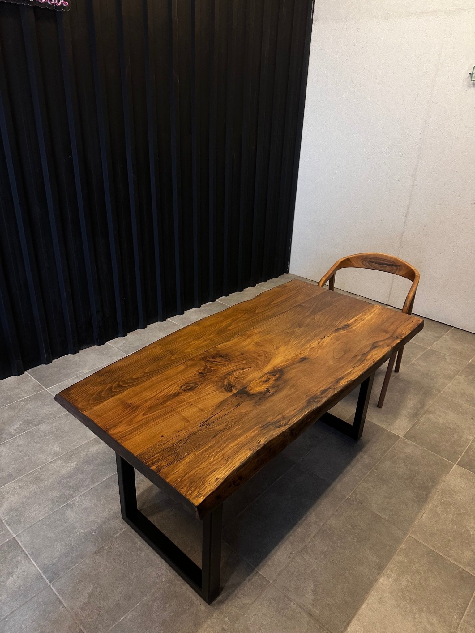 Dining table walnut solid wood-designer table with tree edge & steel frame