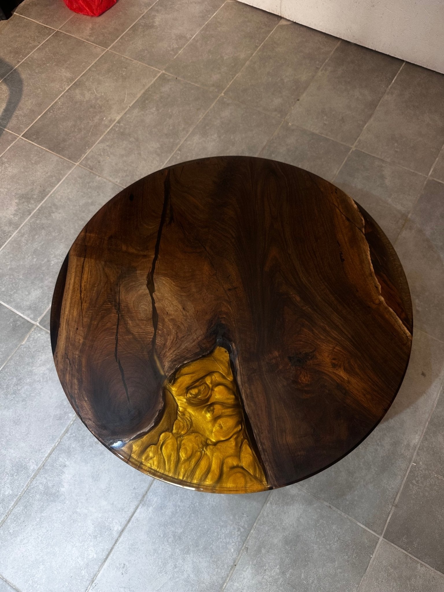 Epoxy Resin Coffee Table Walnut – Modern Design & Unique Style