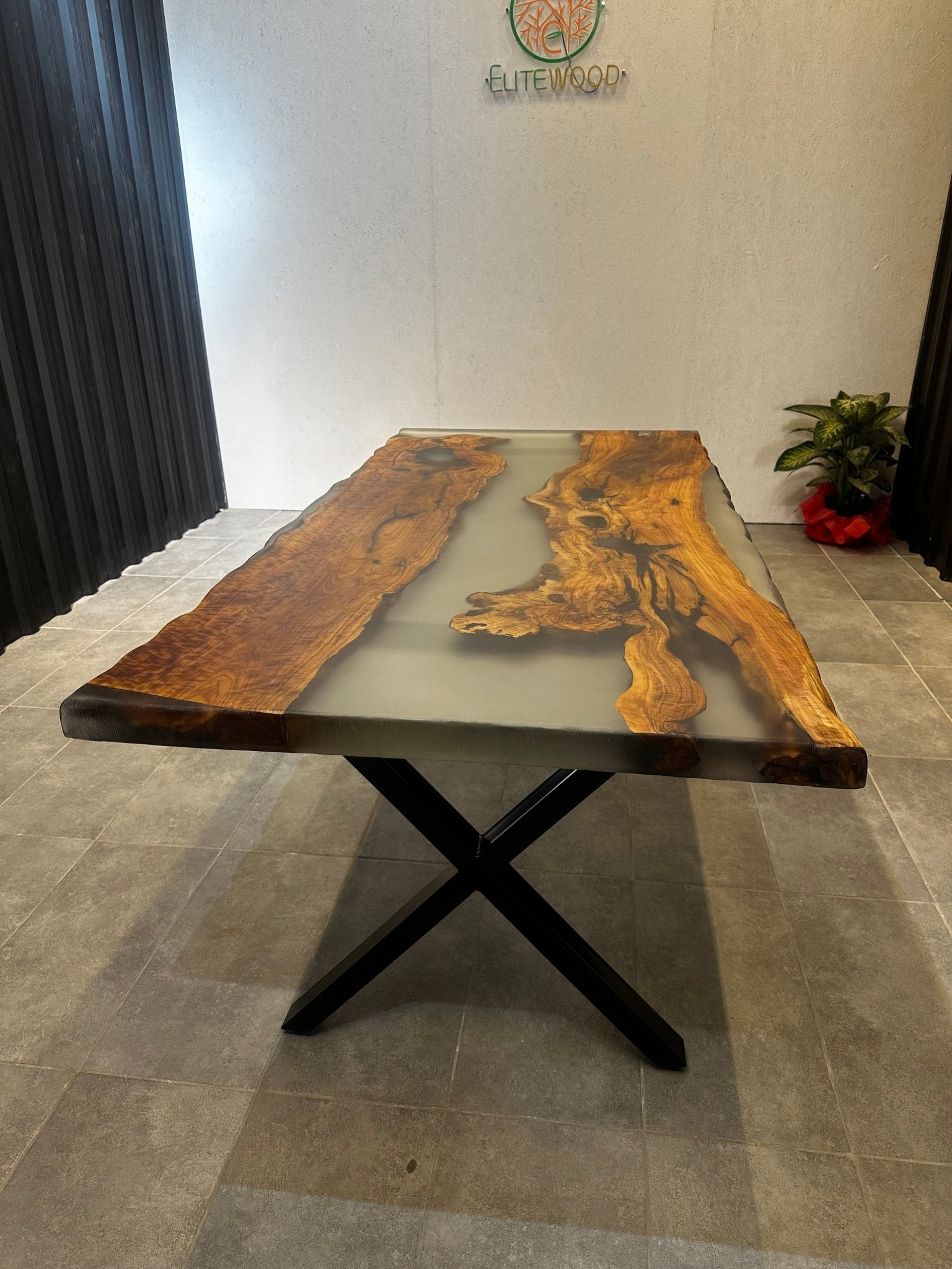 Epoxy resin dining table Olive 180x90 - River Table with a metal frame