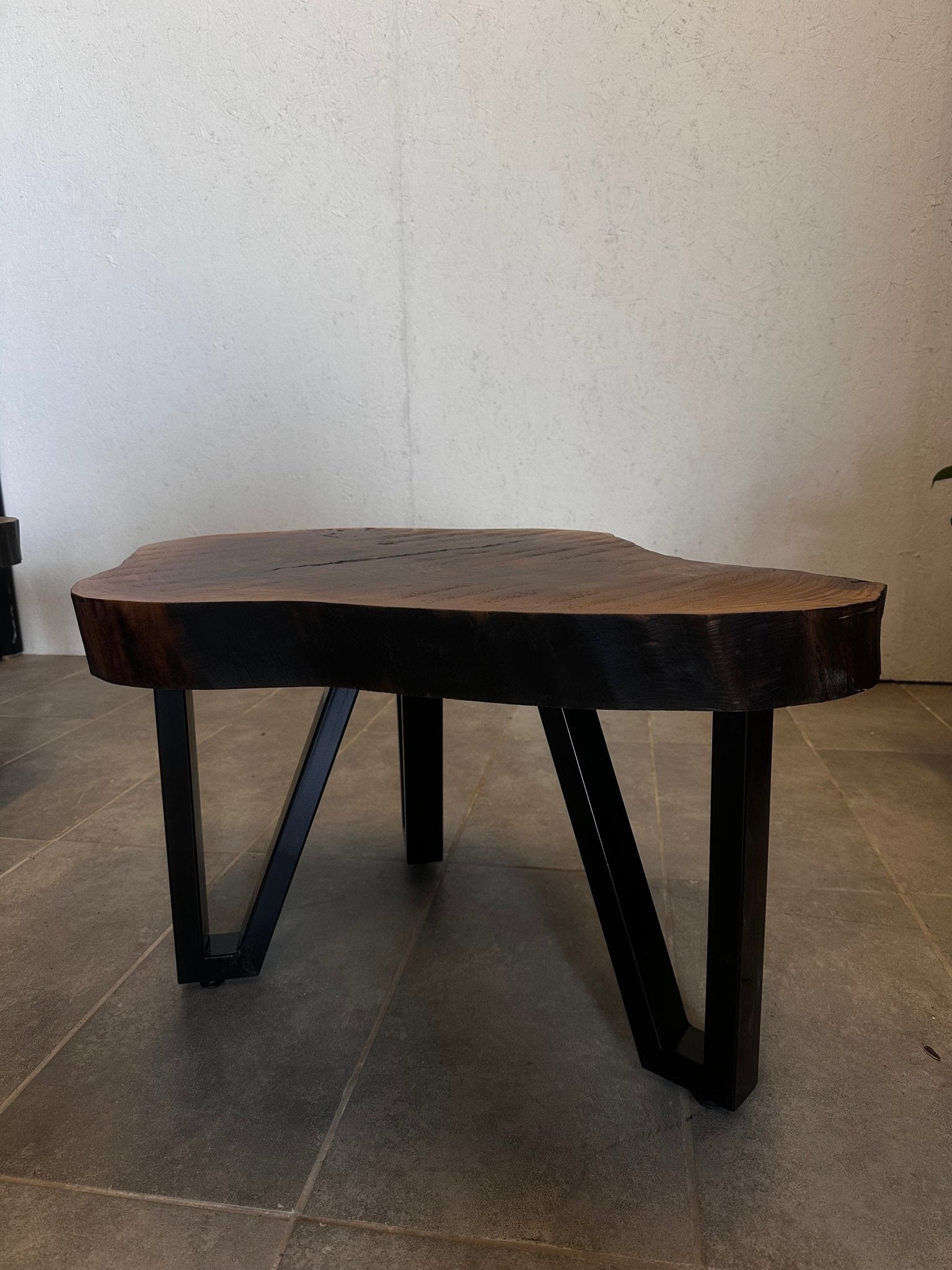 Live Edge Coffee Table – Handmade Walnut Wood Table