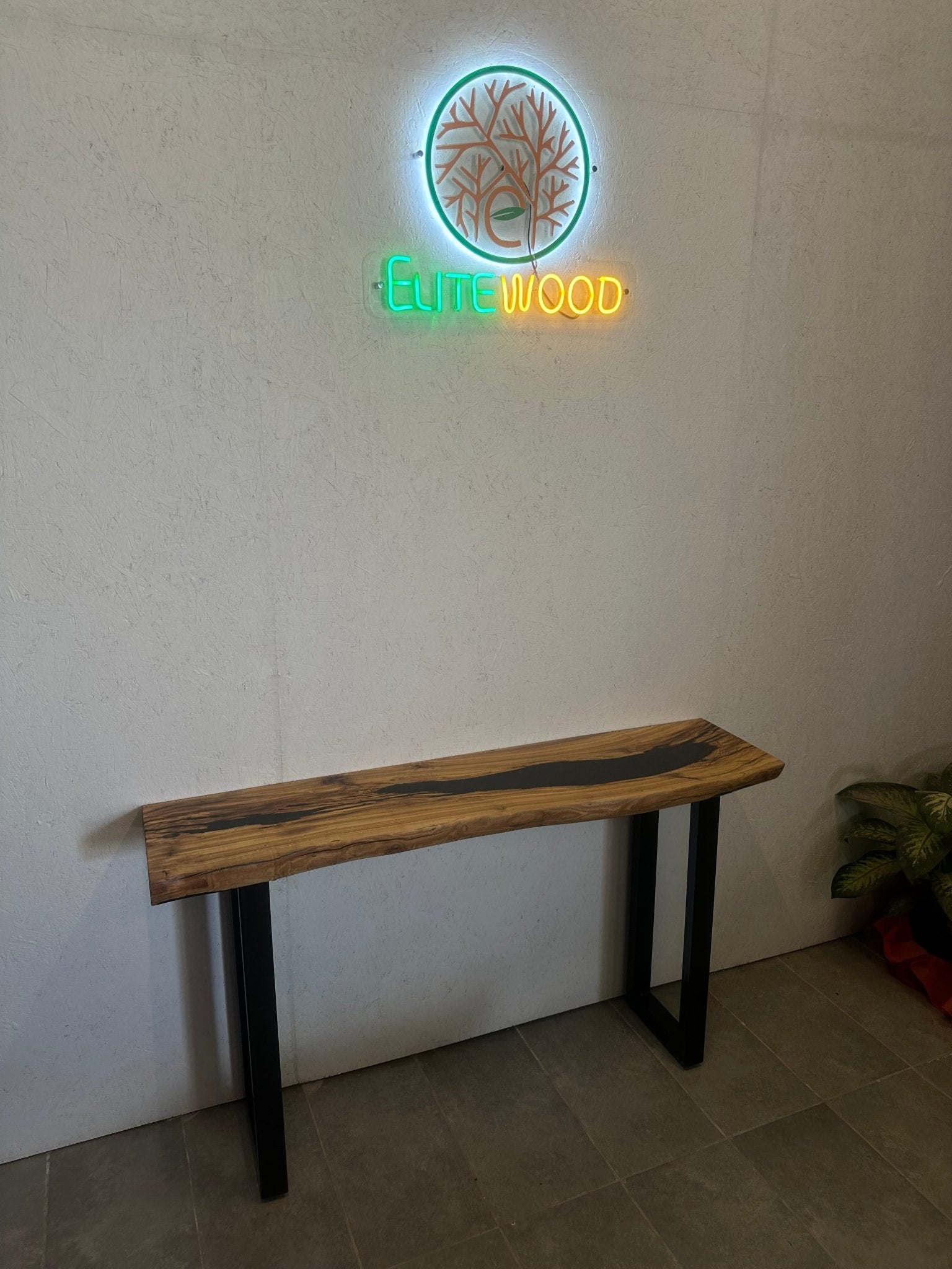 Live edge console table - black & natural edge - 120 × 30cm