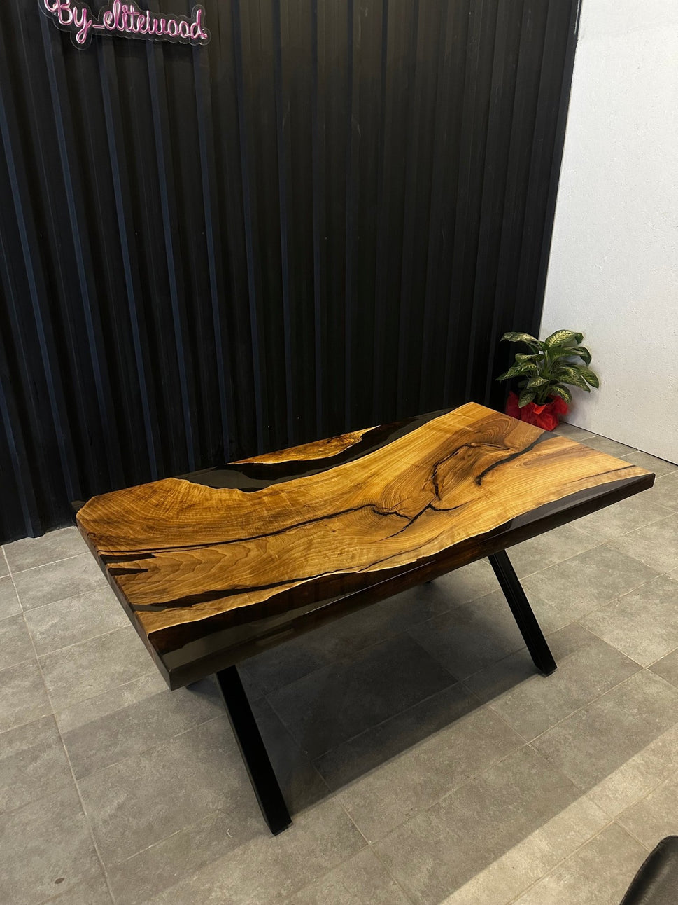 Live edge dining table epoxy resin walnut 160x80 - solid wood table with black resin