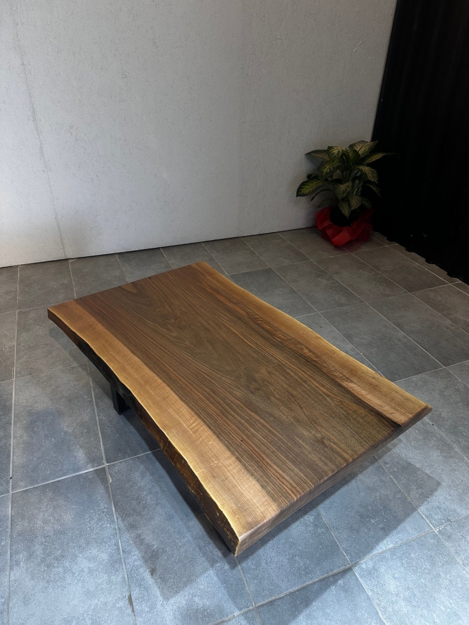 Walnut Live Edge Coffee Table – Handcrafted Solid Wood Table