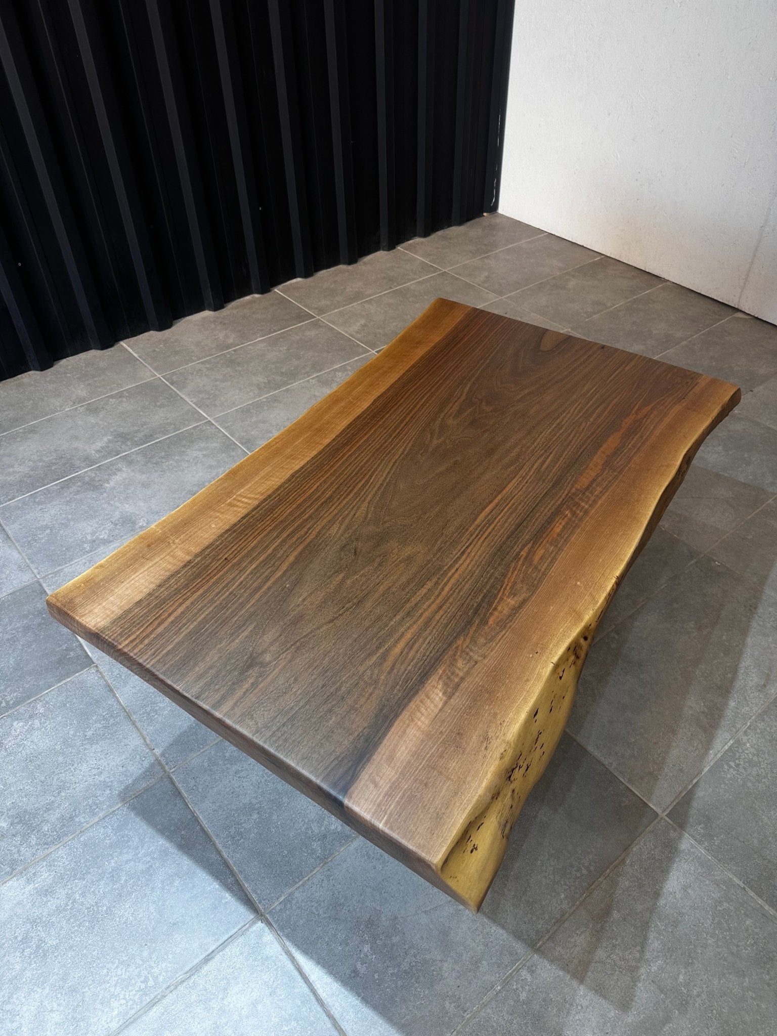 Walnut Live Edge Coffee Table – Handcrafted Solid Wood Table