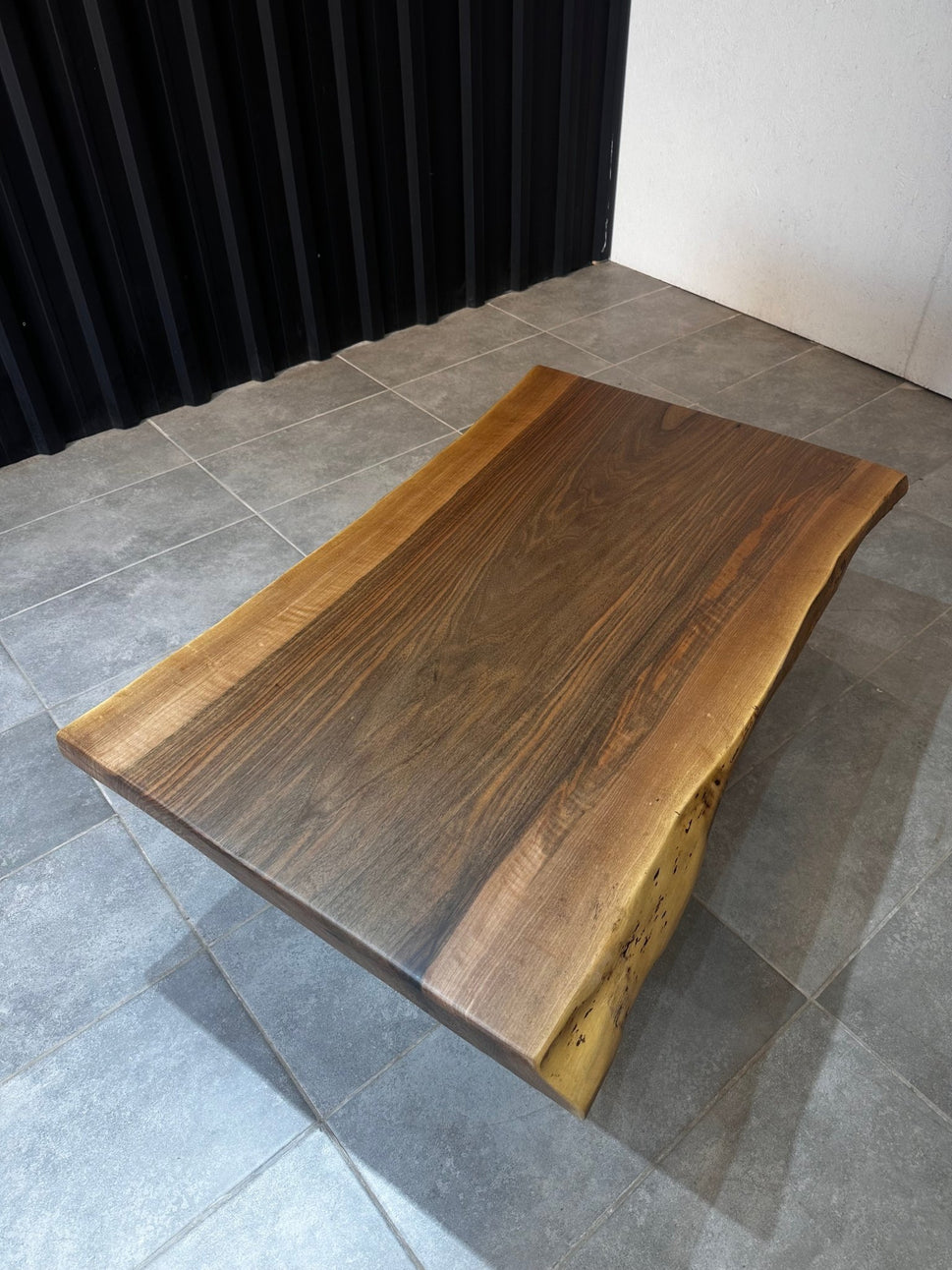 Walnut Live Edge Coffee Table – Handcrafted Solid Wood Table